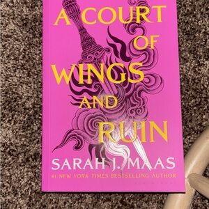 A Court of Wings and Ruin Book